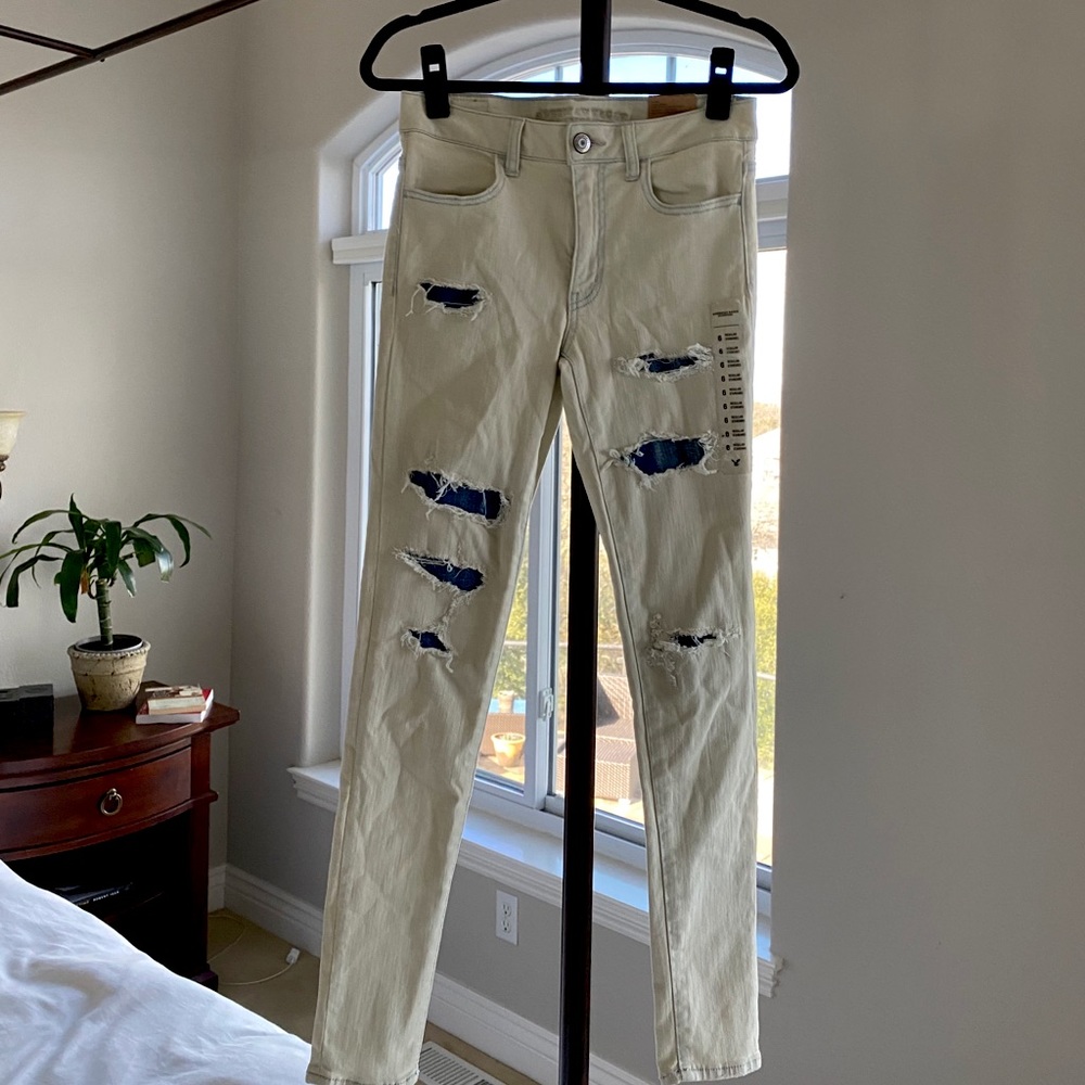 American Eagle High Waisted Jean